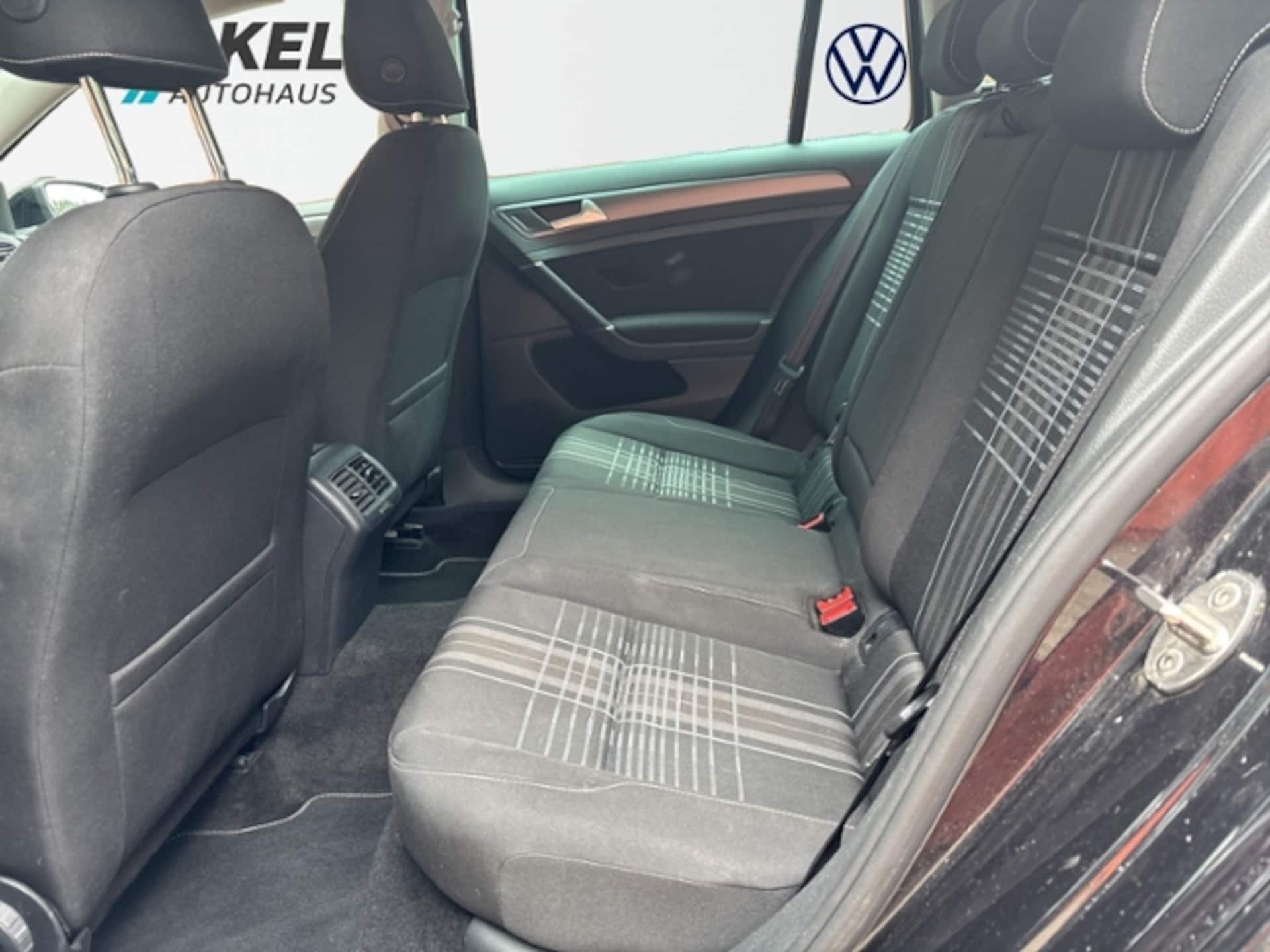 Volkswagen Golf Variant LOUNGE