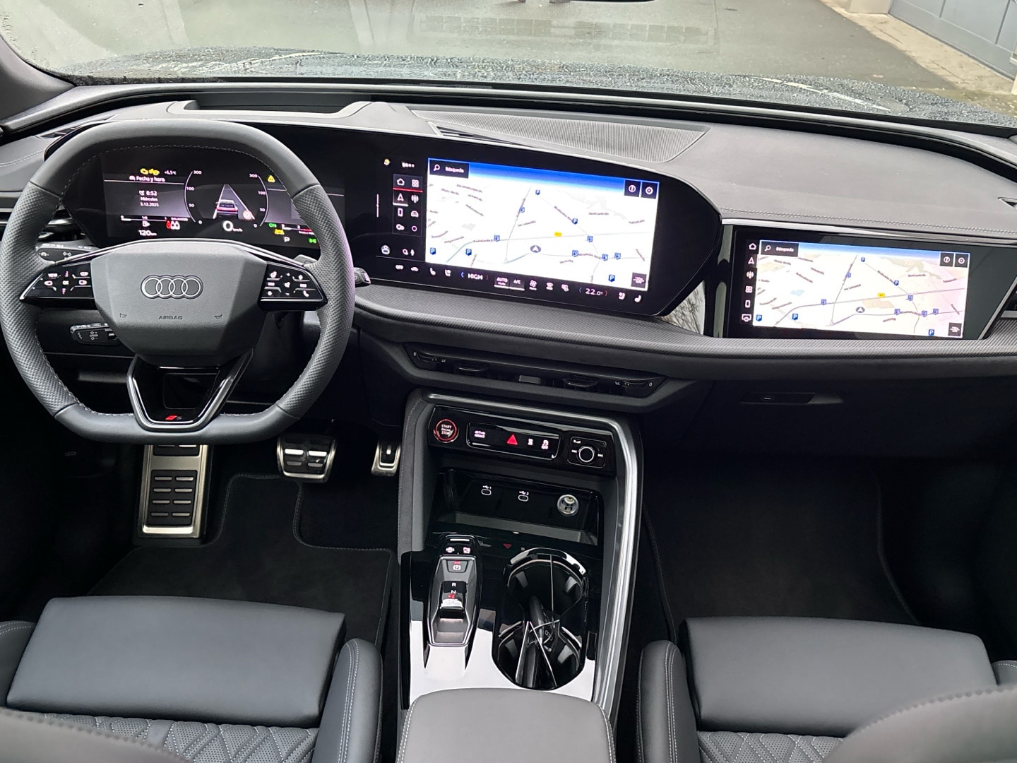 Bild über Audi Q5 SUV TDI quattro 150 kW S tronic - für weitere Informationen kontaktieren Sie den Audi Partner
