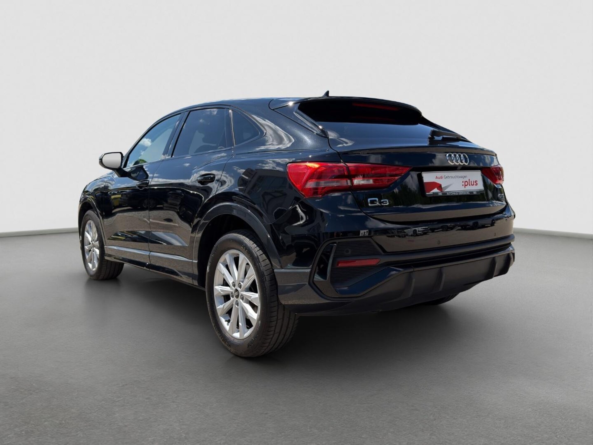 Audi Q3 Sportback S line