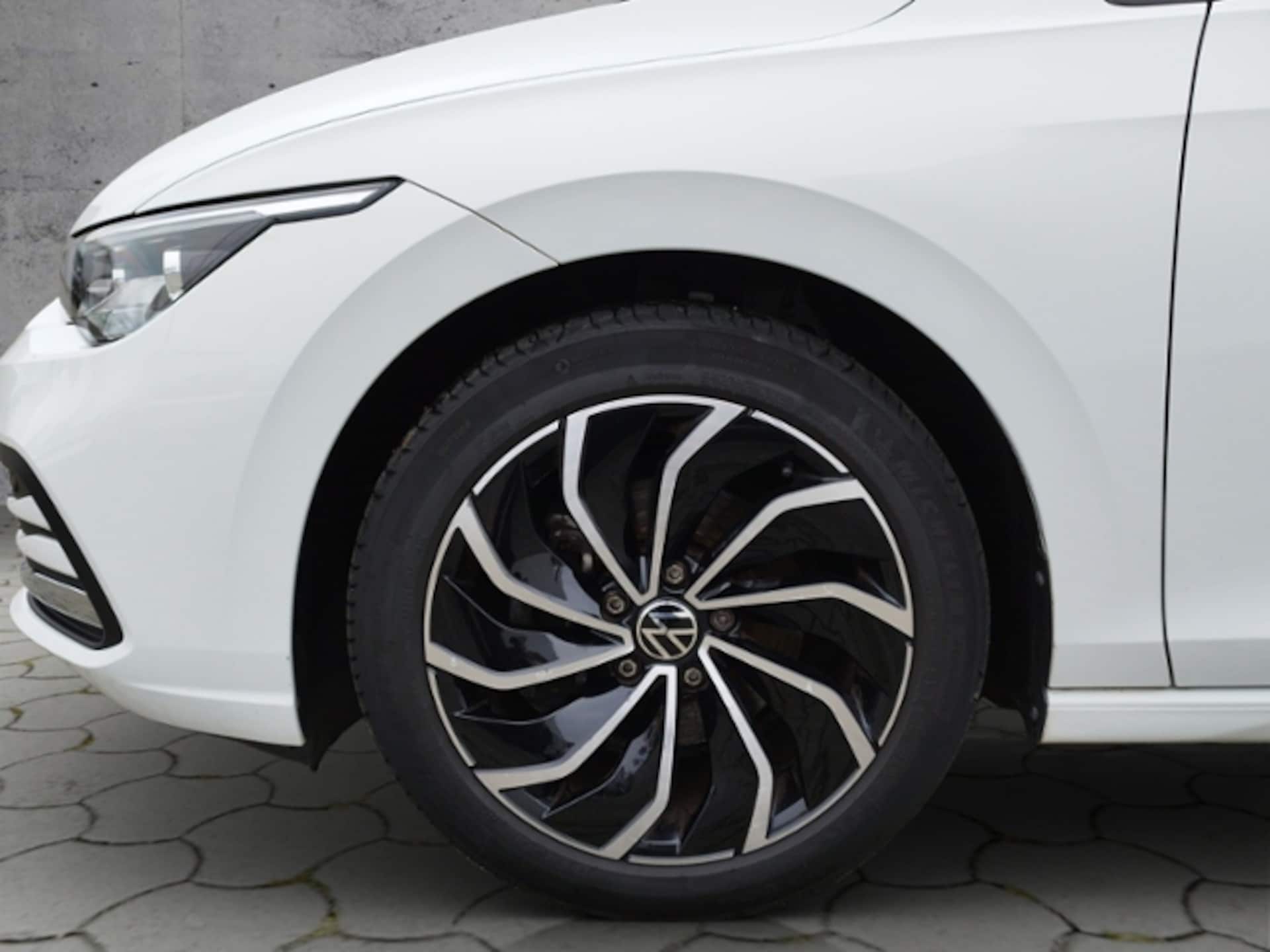 Volkswagen Golf Active