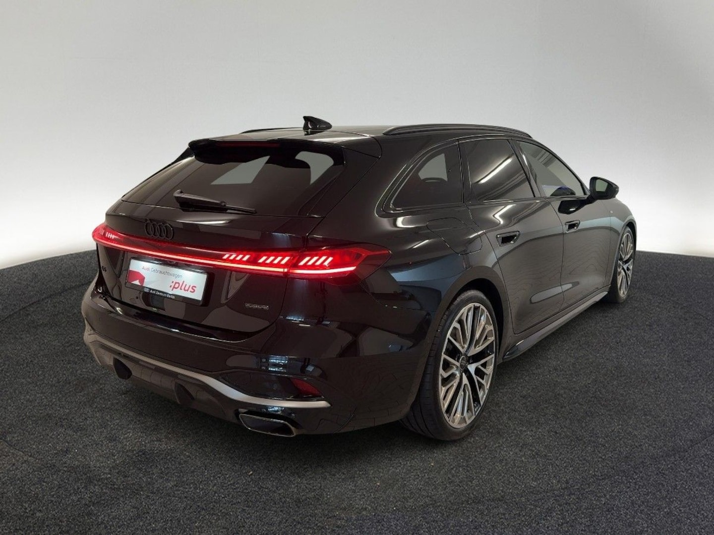 Bild über Audi A5 Avant TFSI quattro S tronic - für weitere Informationen kontaktieren Sie den Audi Partner