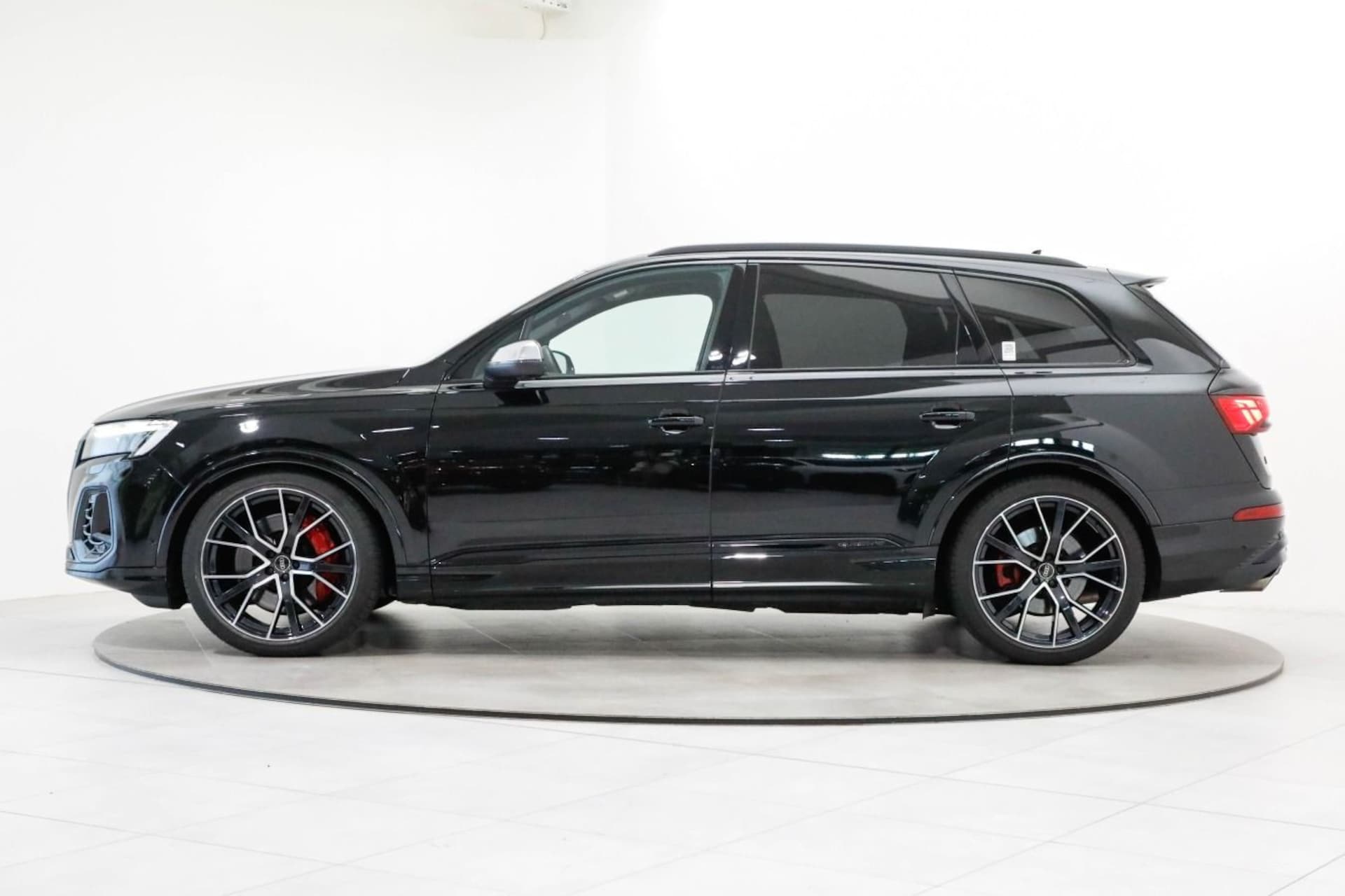 Audi SQ7 SUV