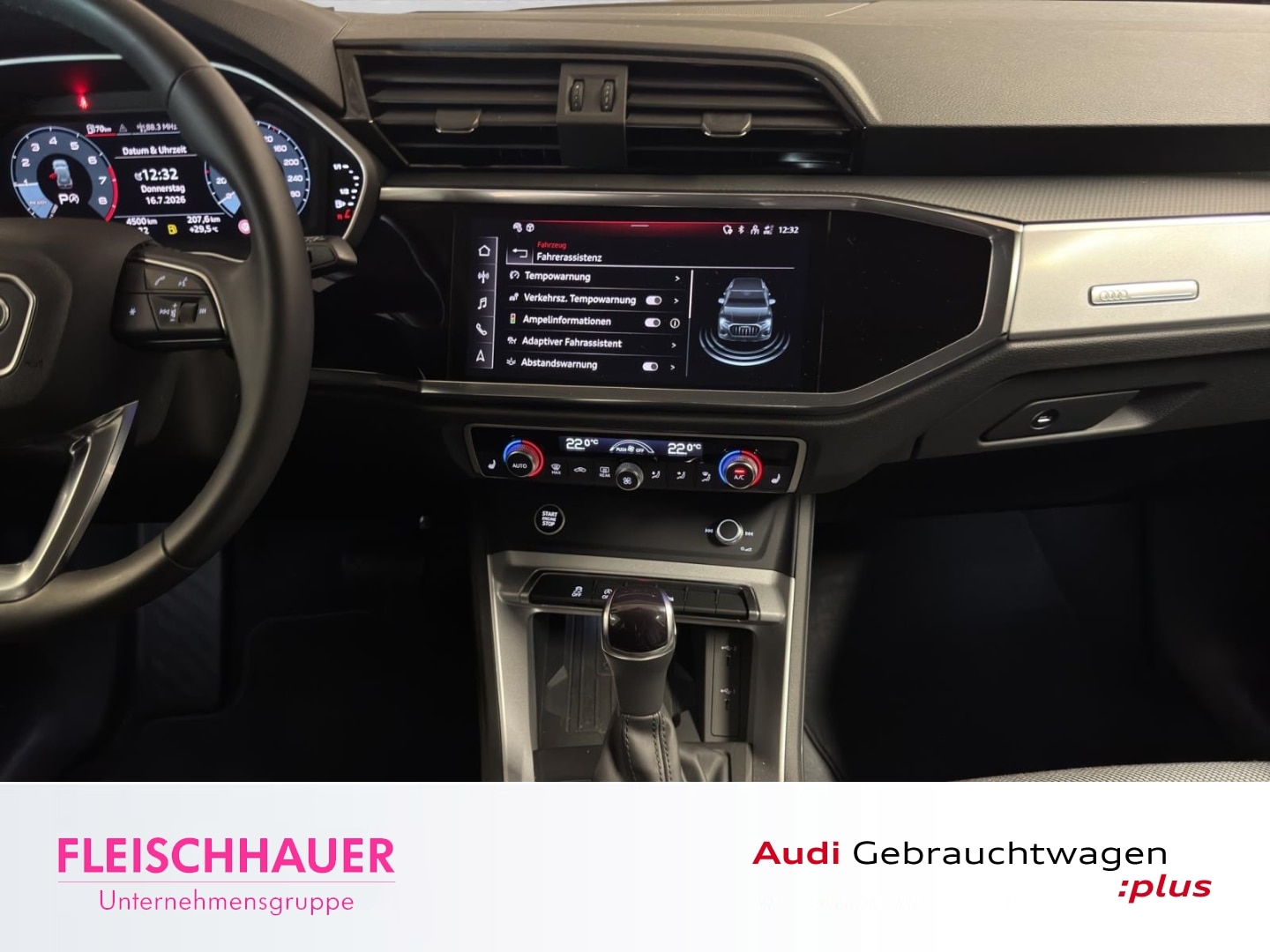 Bild über Audi Q3 advanced 35 TFSI S tronic - für weitere Informationen kontaktieren Sie den Audi Partner