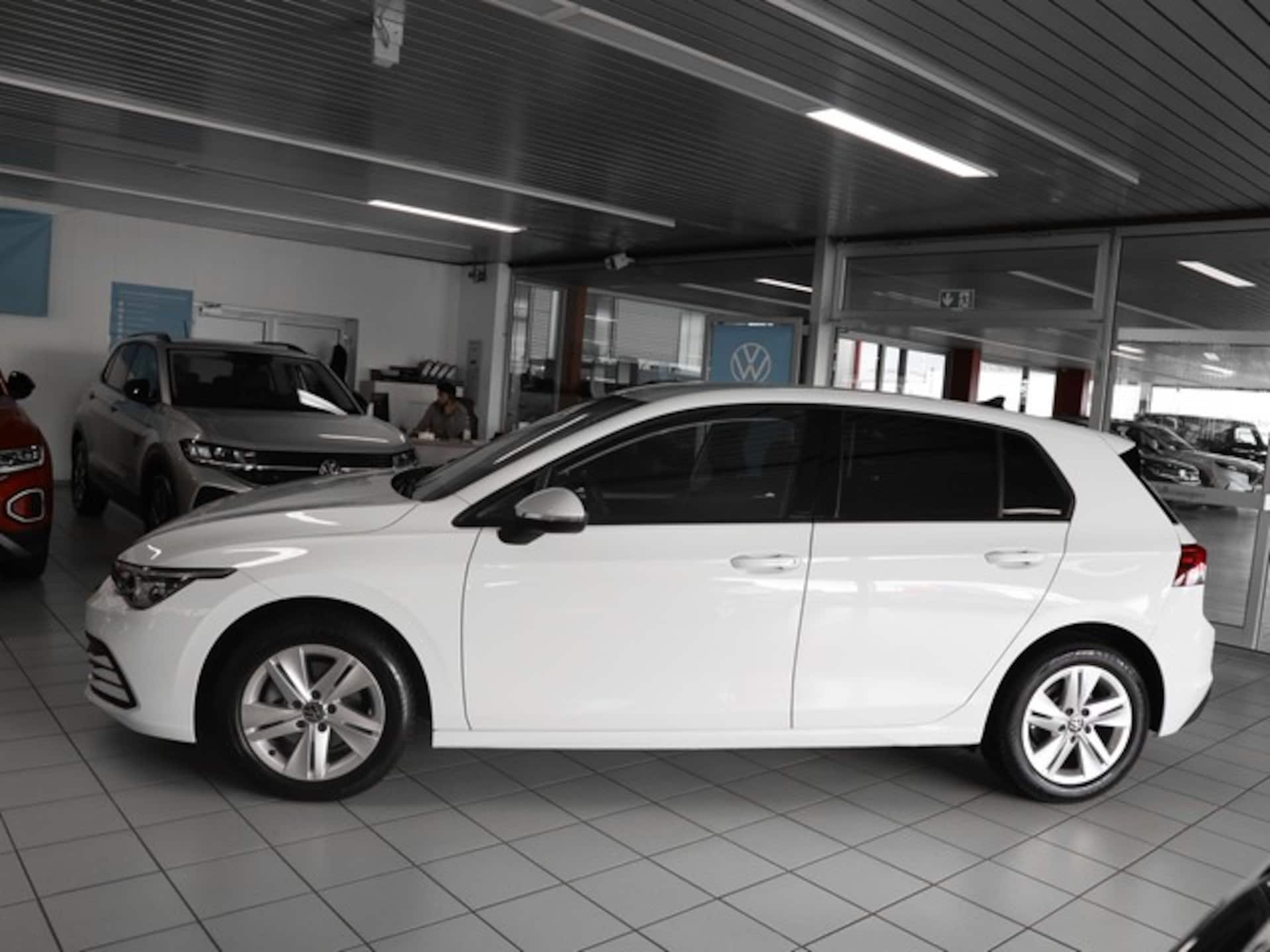 Volkswagen Golf Life