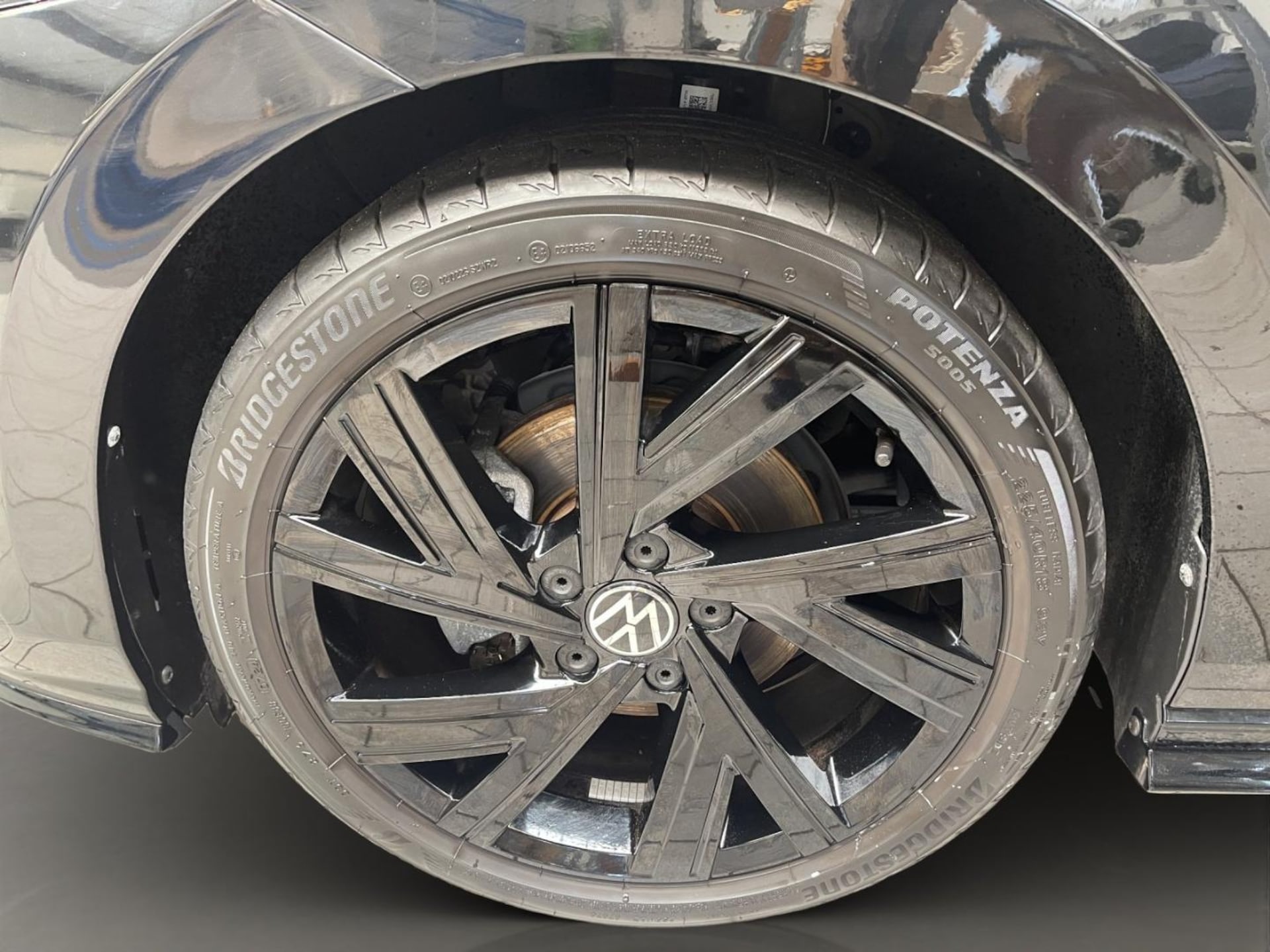 Volkswagen Golf R-Line