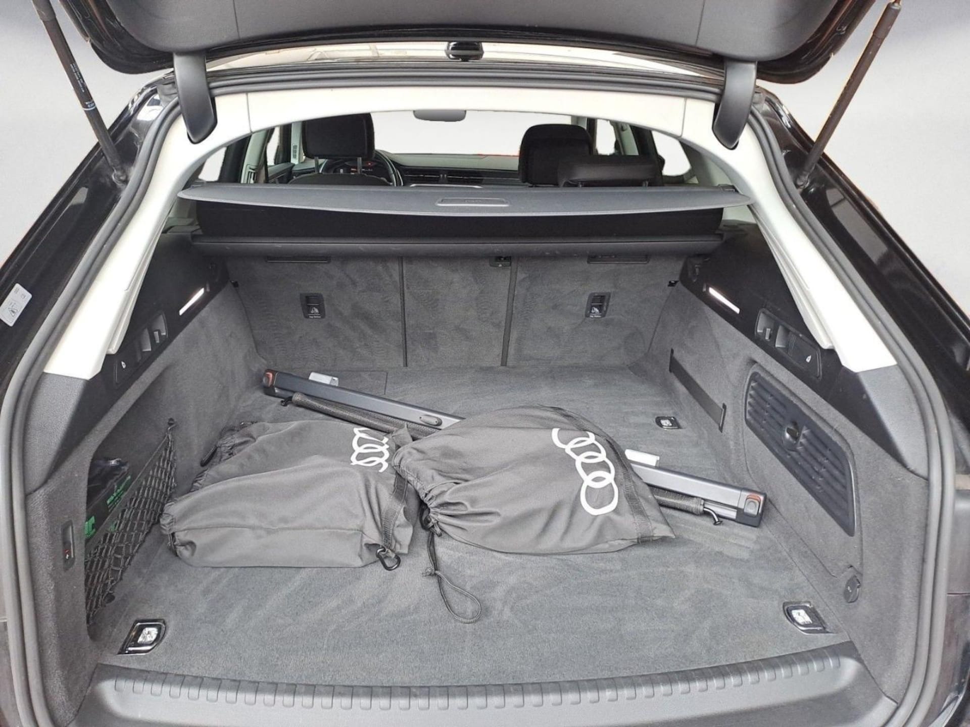 Audi A6 Avant TFSI e