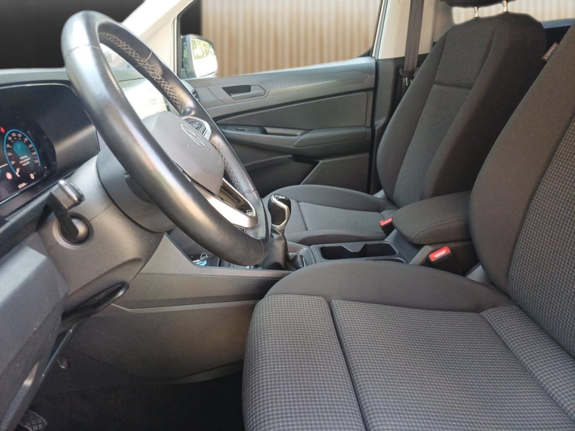Volkswagen Caddy Basis-Modell