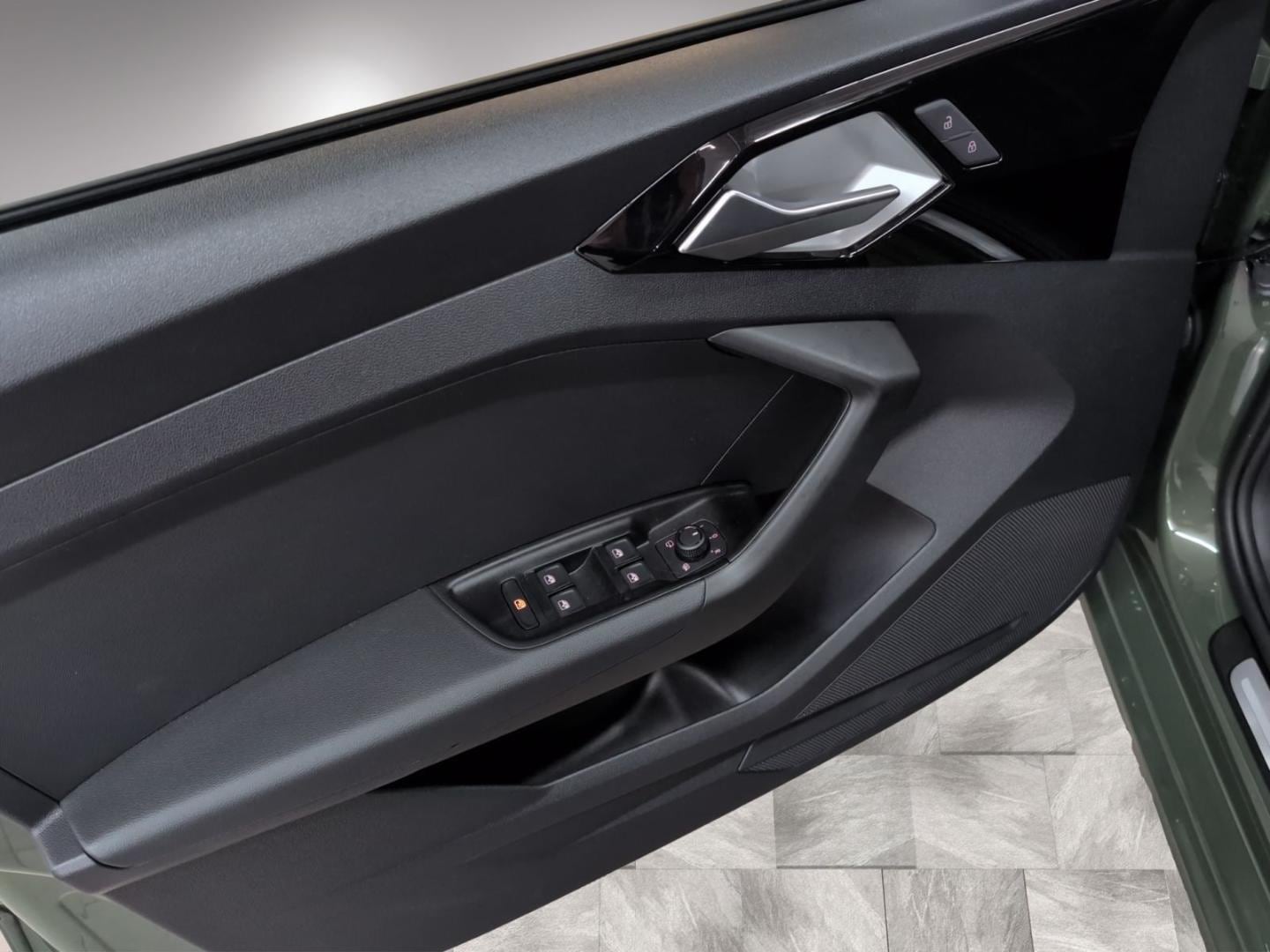 Bild über Audi A1 Sportback advanced 30 TFSI Schaltgetriebe - für weitere Informationen kontaktieren Sie den Audi Partner