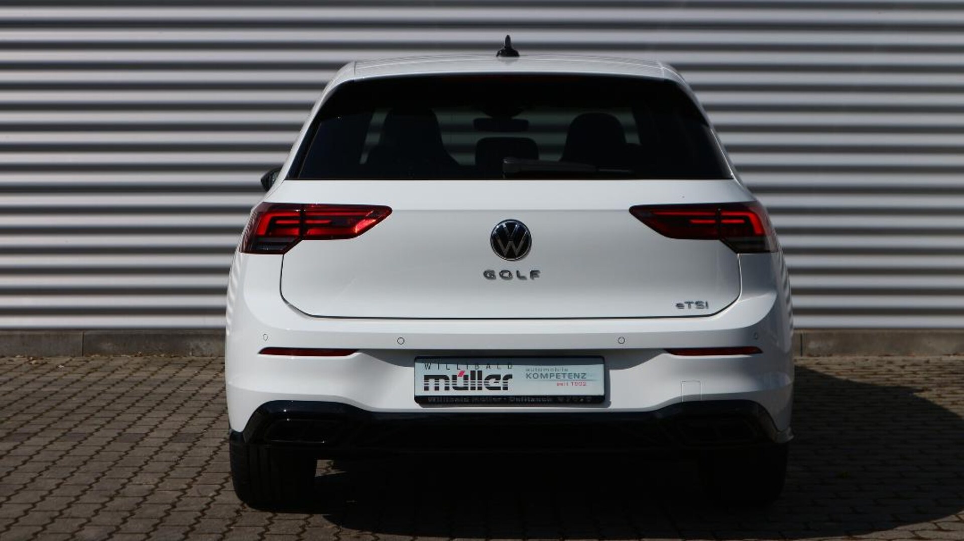 Volkswagen Golf R-Line