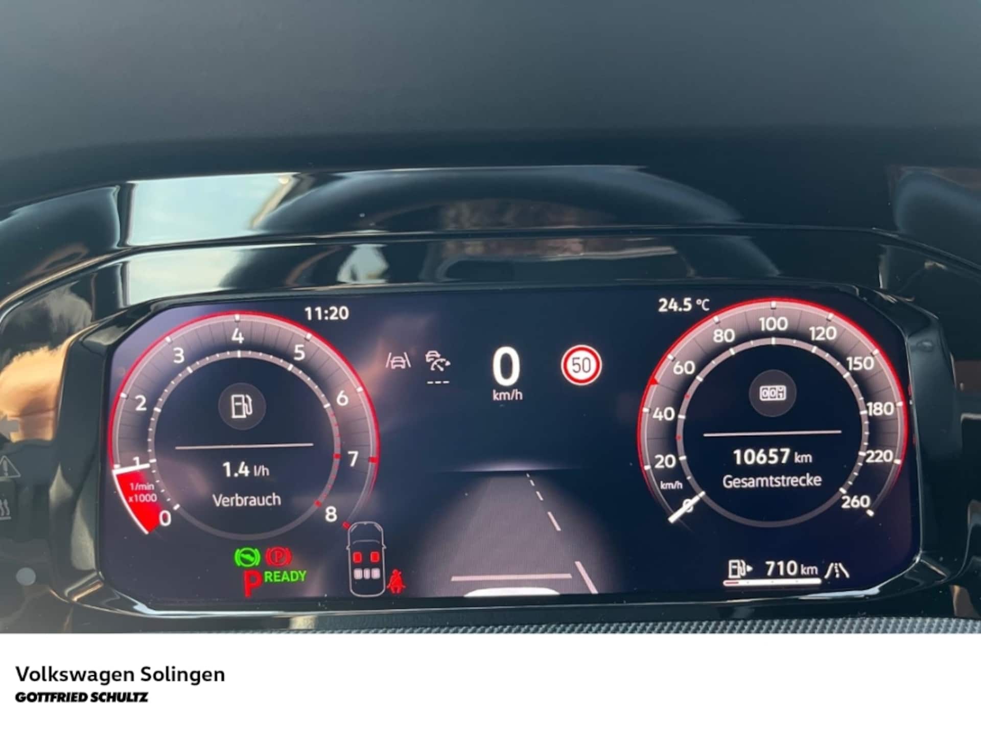 Volkswagen Golf R-Line