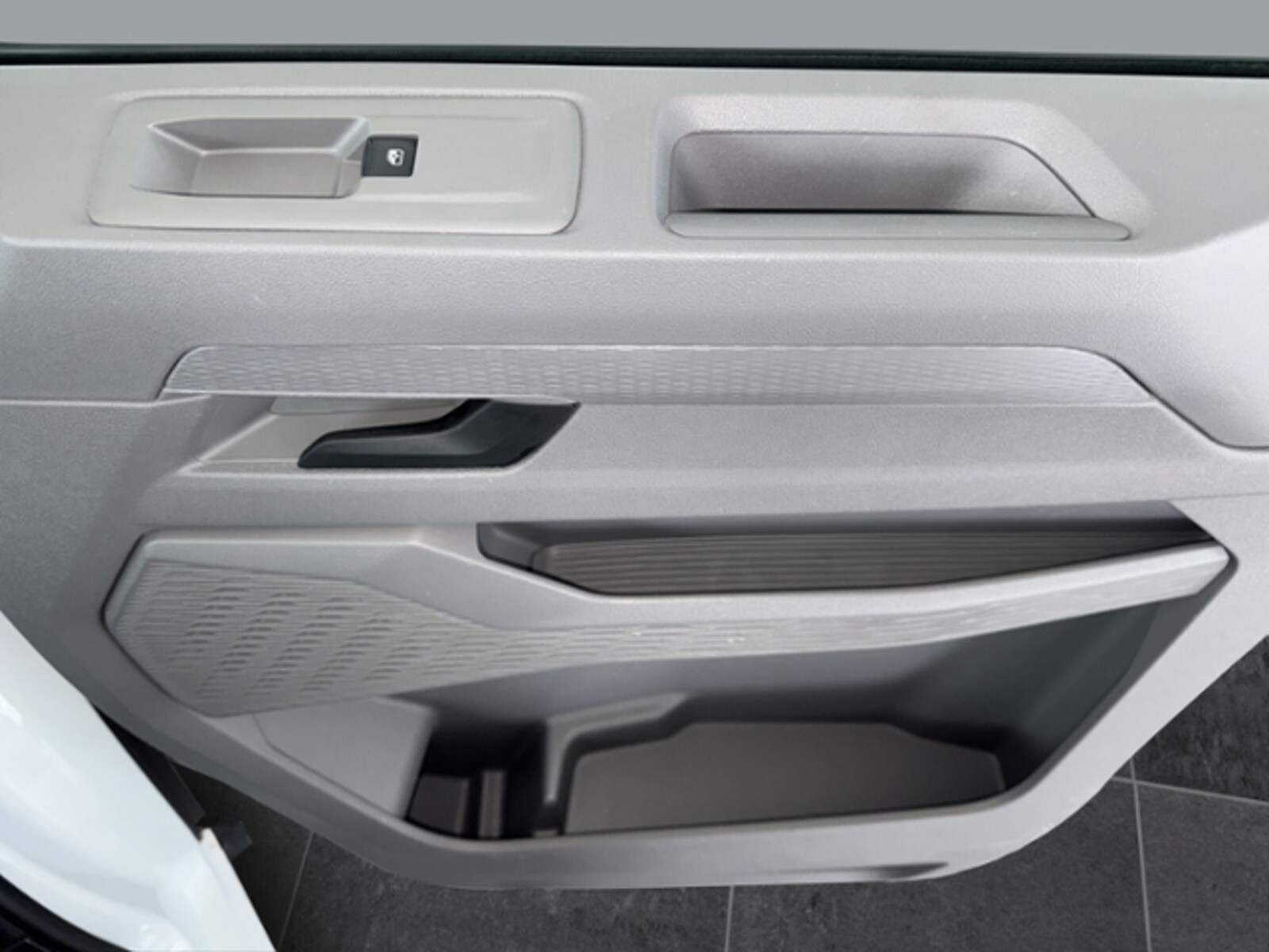 Volkswagen Transporter Kasten langer Radstand – Bild 14