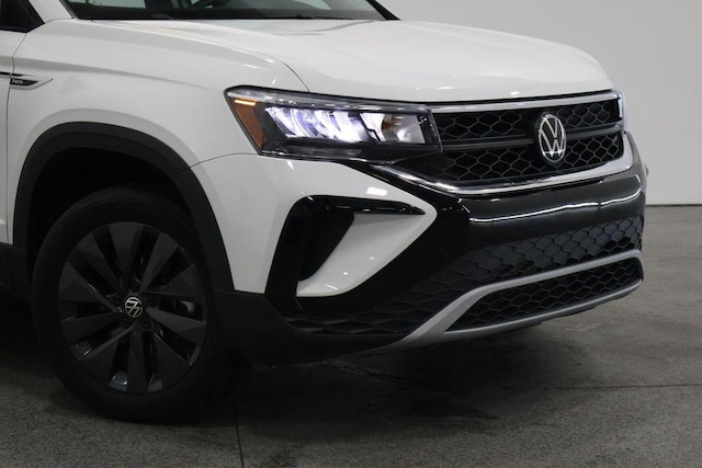 2024 Volkswagen Taos