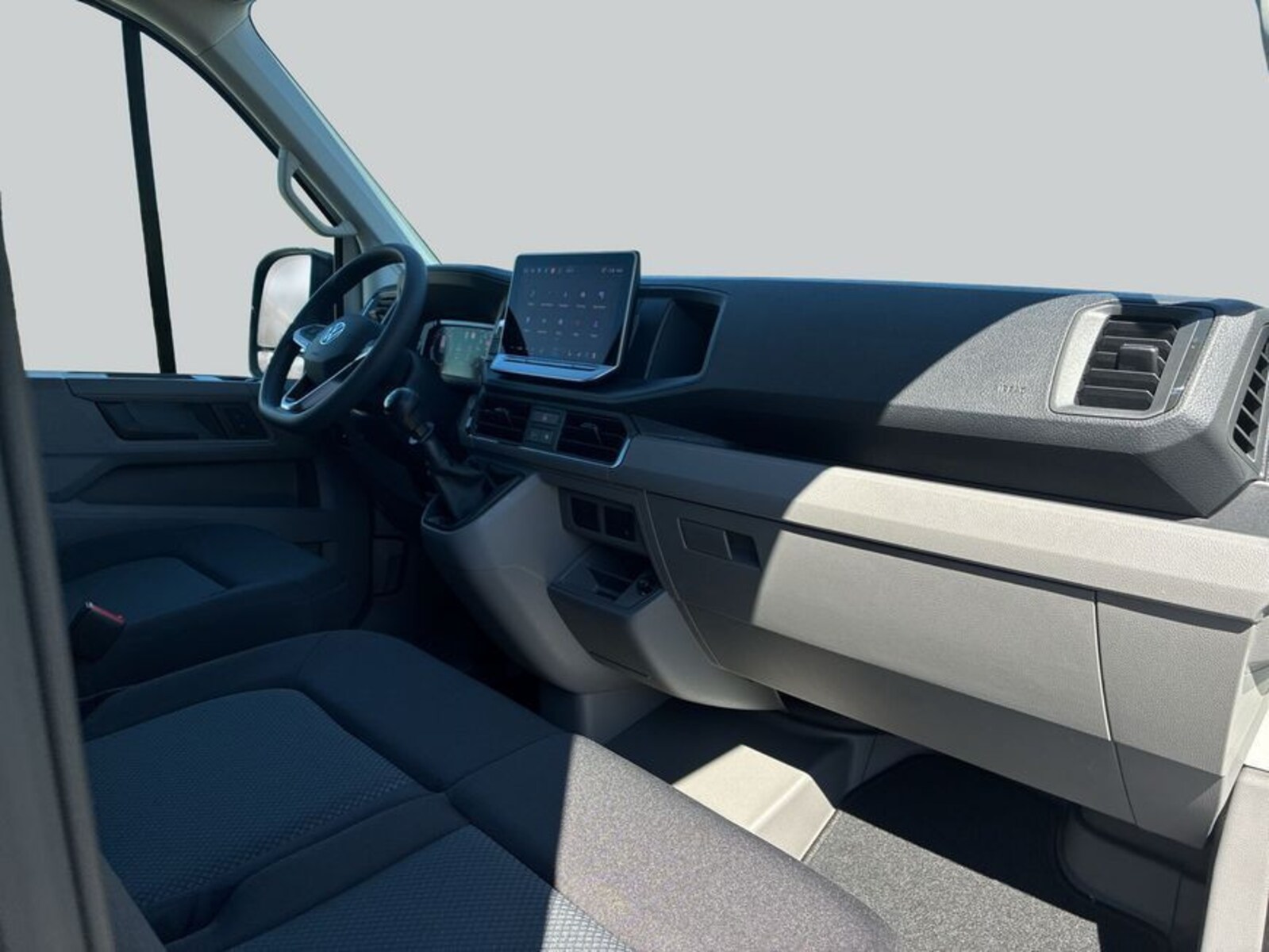 Volkswagen Crafter Kasten mittlerer Radstand – Bild 15
