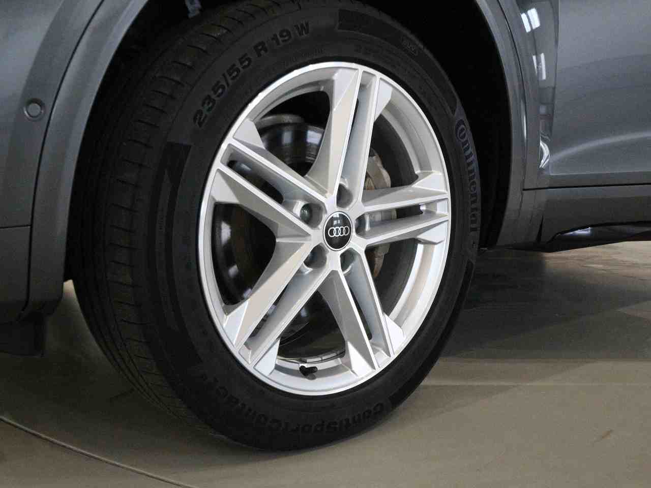 Image about Audi Q5 Sportback 40 TDI quattro S line