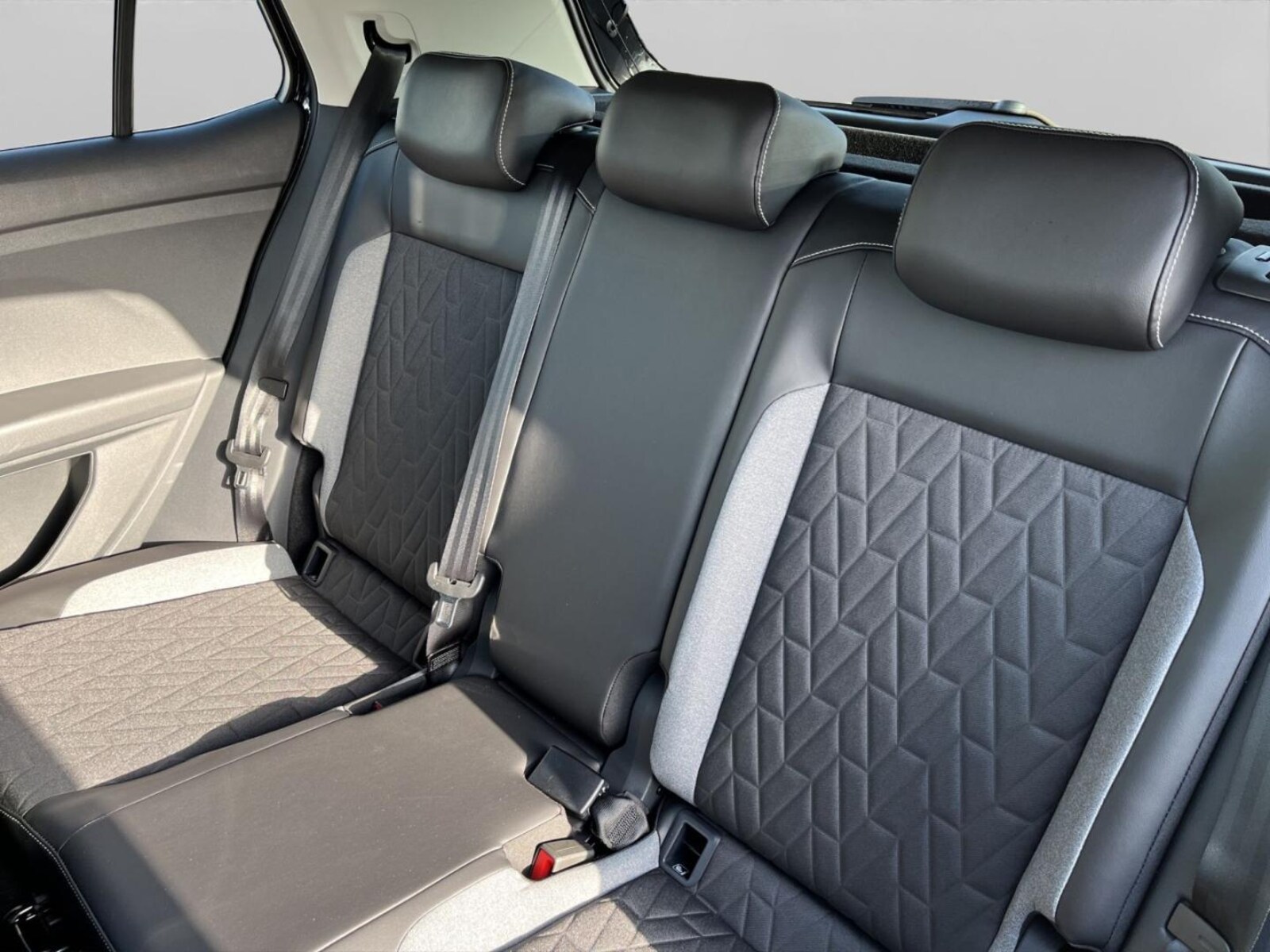 Volkswagen T-Cross – Bild 13