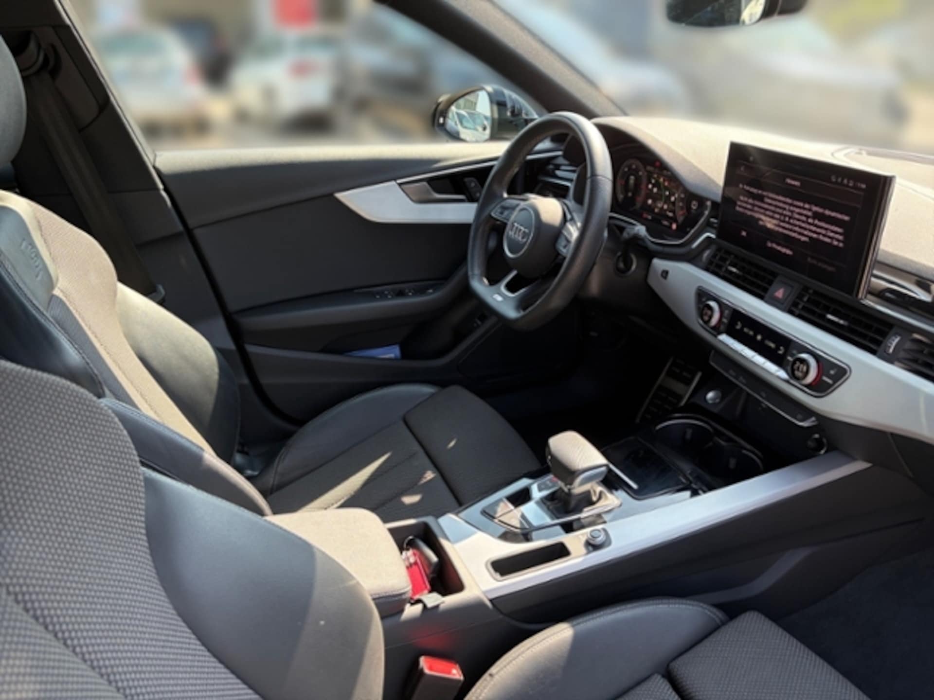 Audi A4 Avant S line