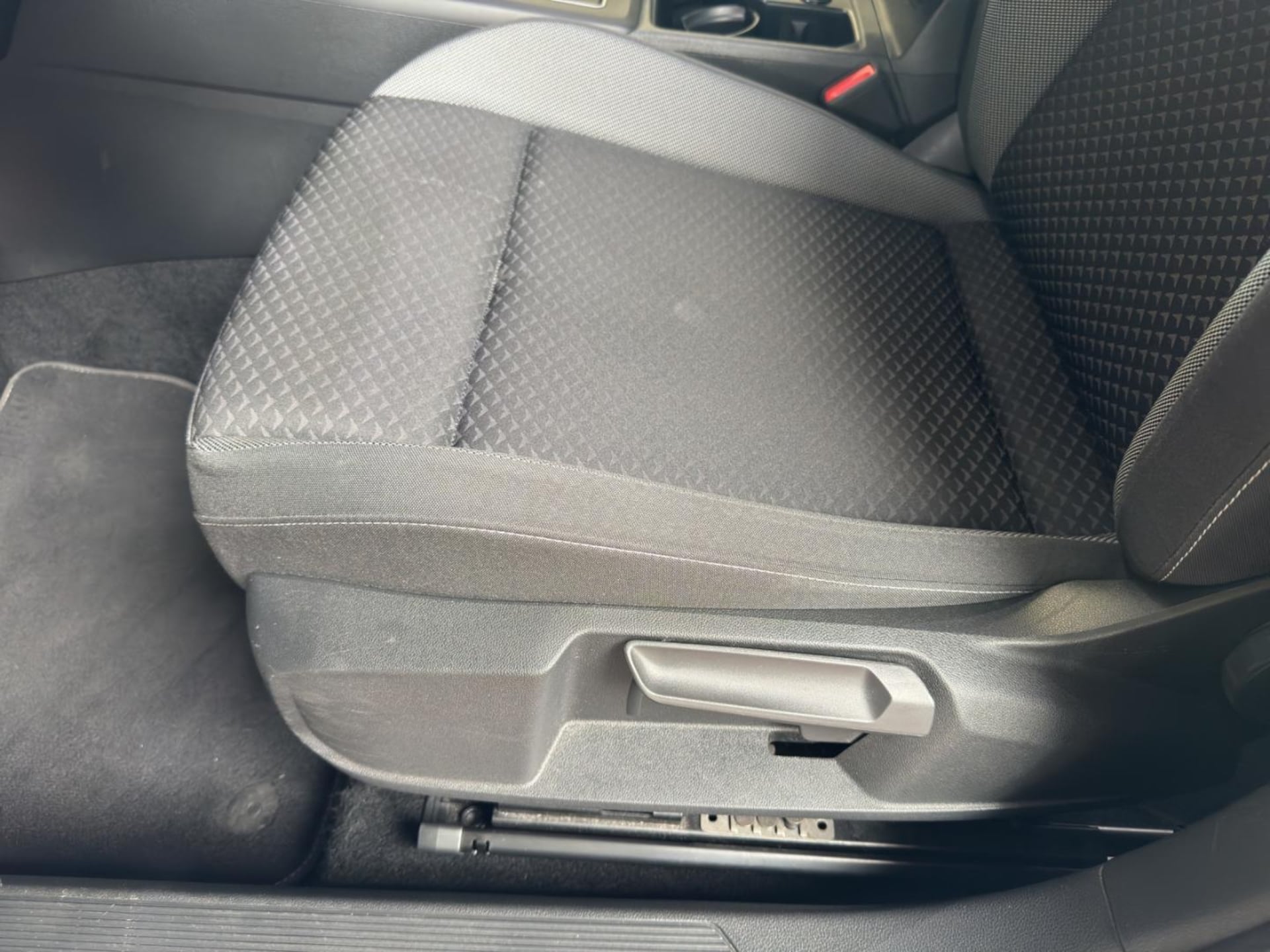 Volkswagen Golf Active