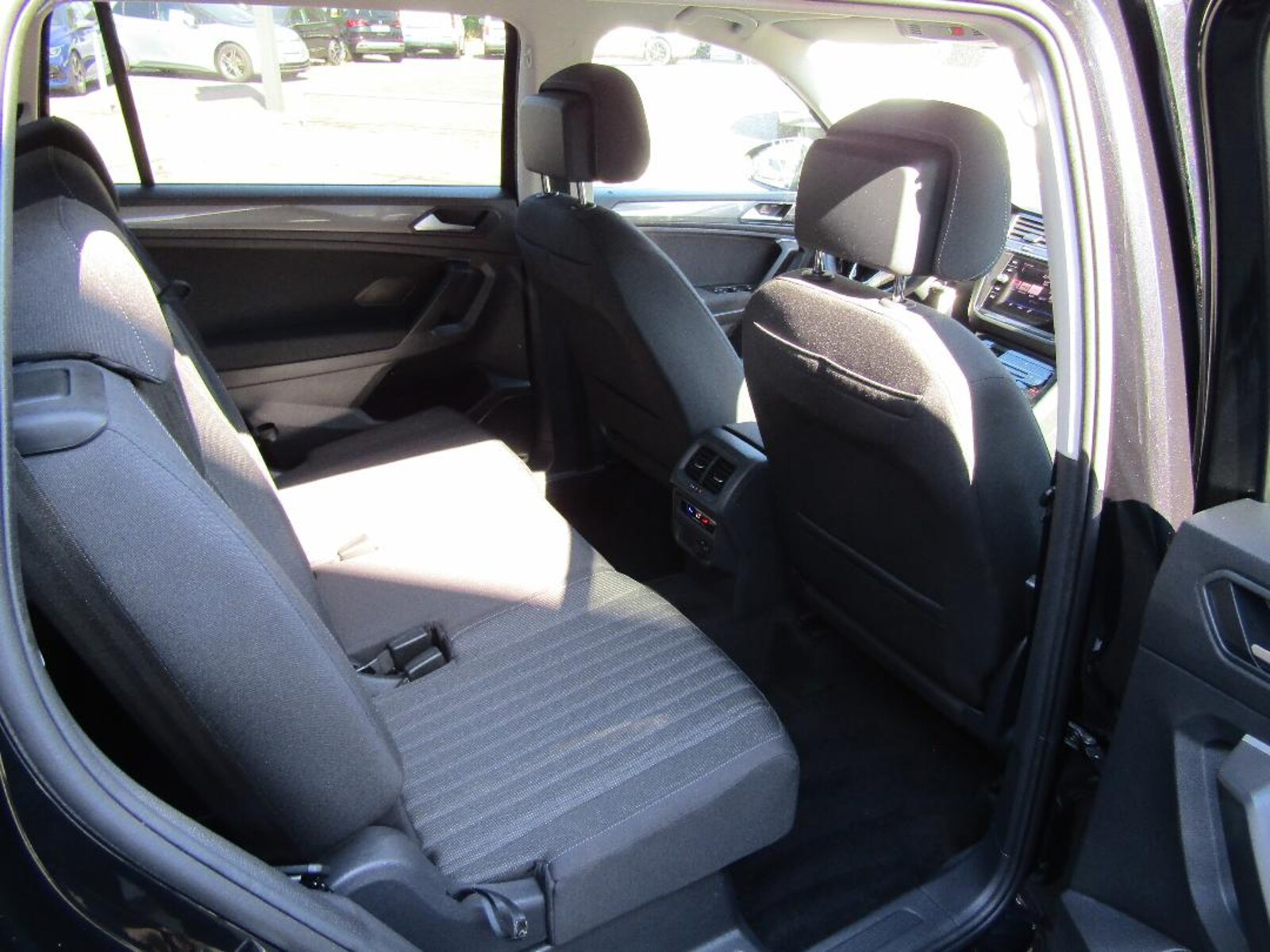 Volkswagen Tiguan Allspace – Bild 17