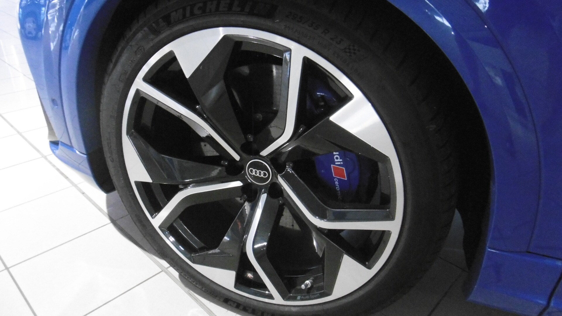 Audi RS Q8 SUV