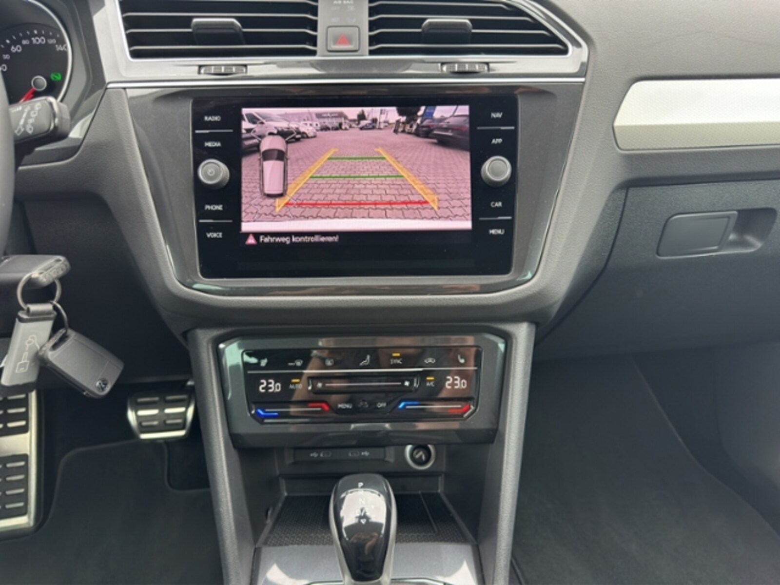 Volkswagen Tiguan – Bild 15