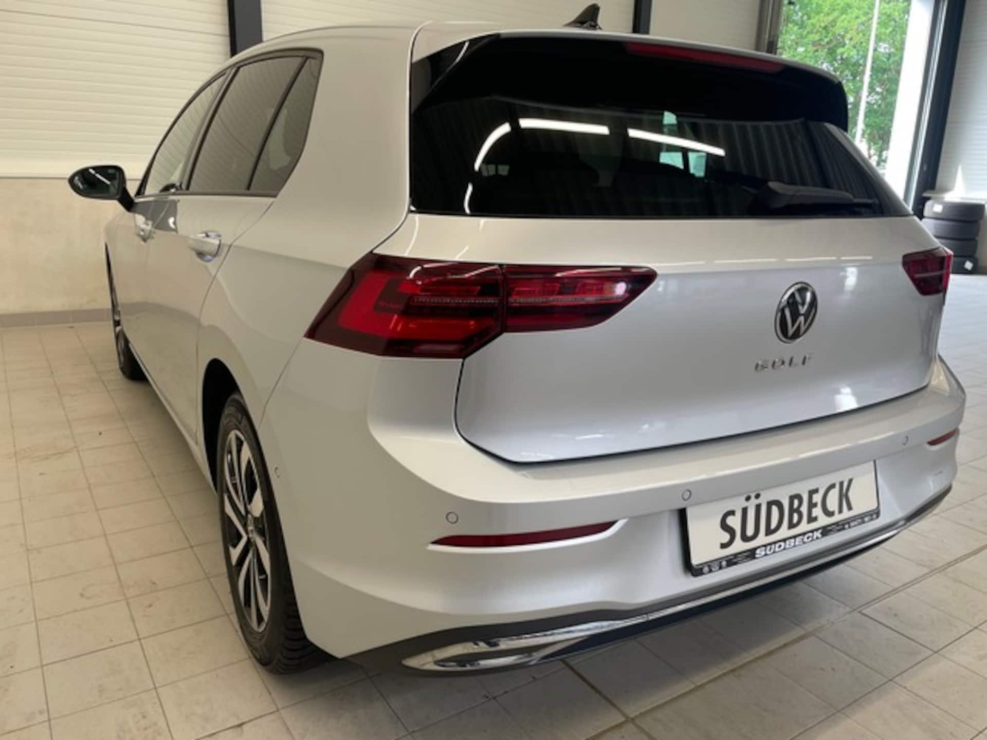 Volkswagen Golf Life