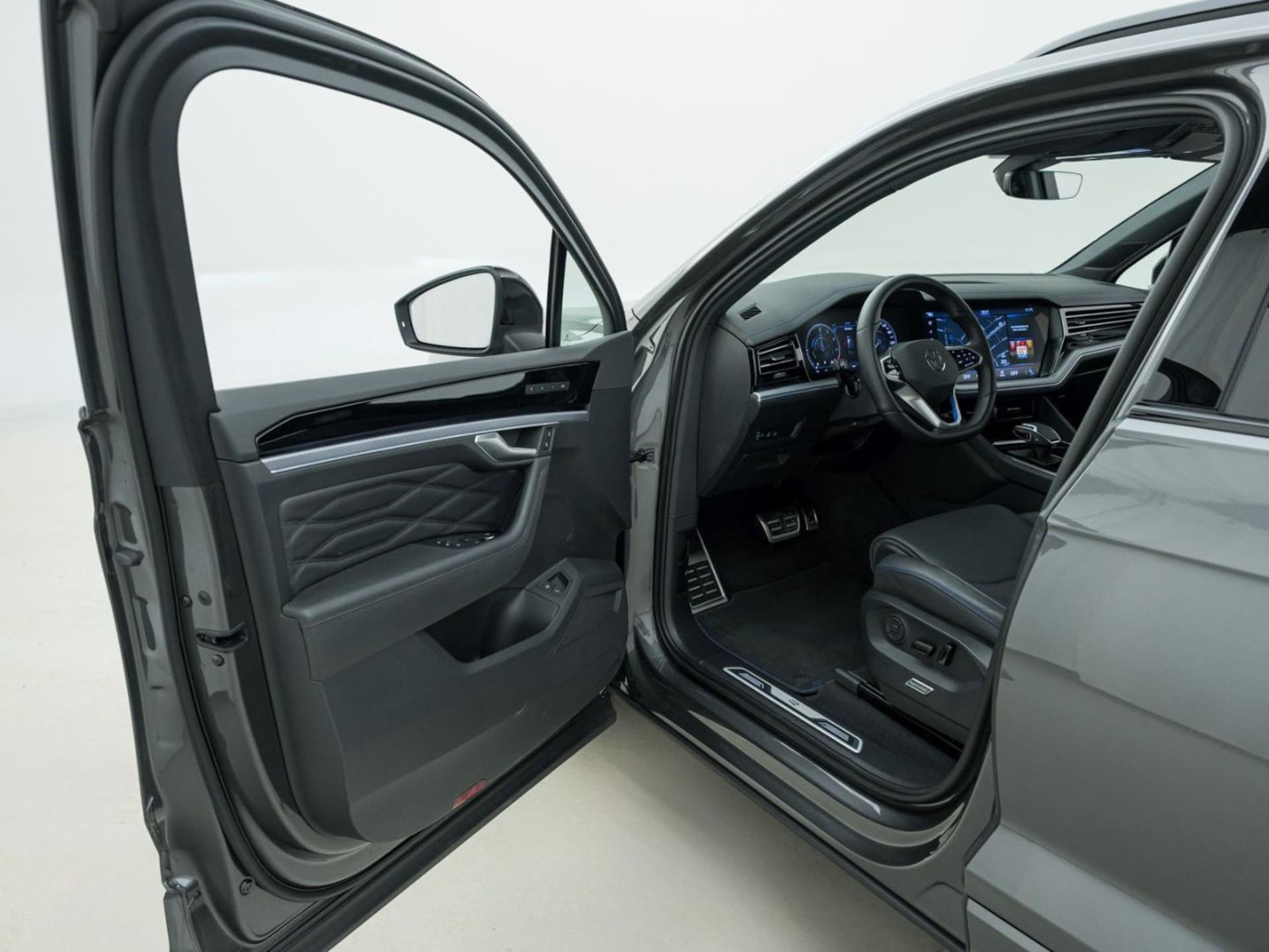 Volkswagen Touareg R