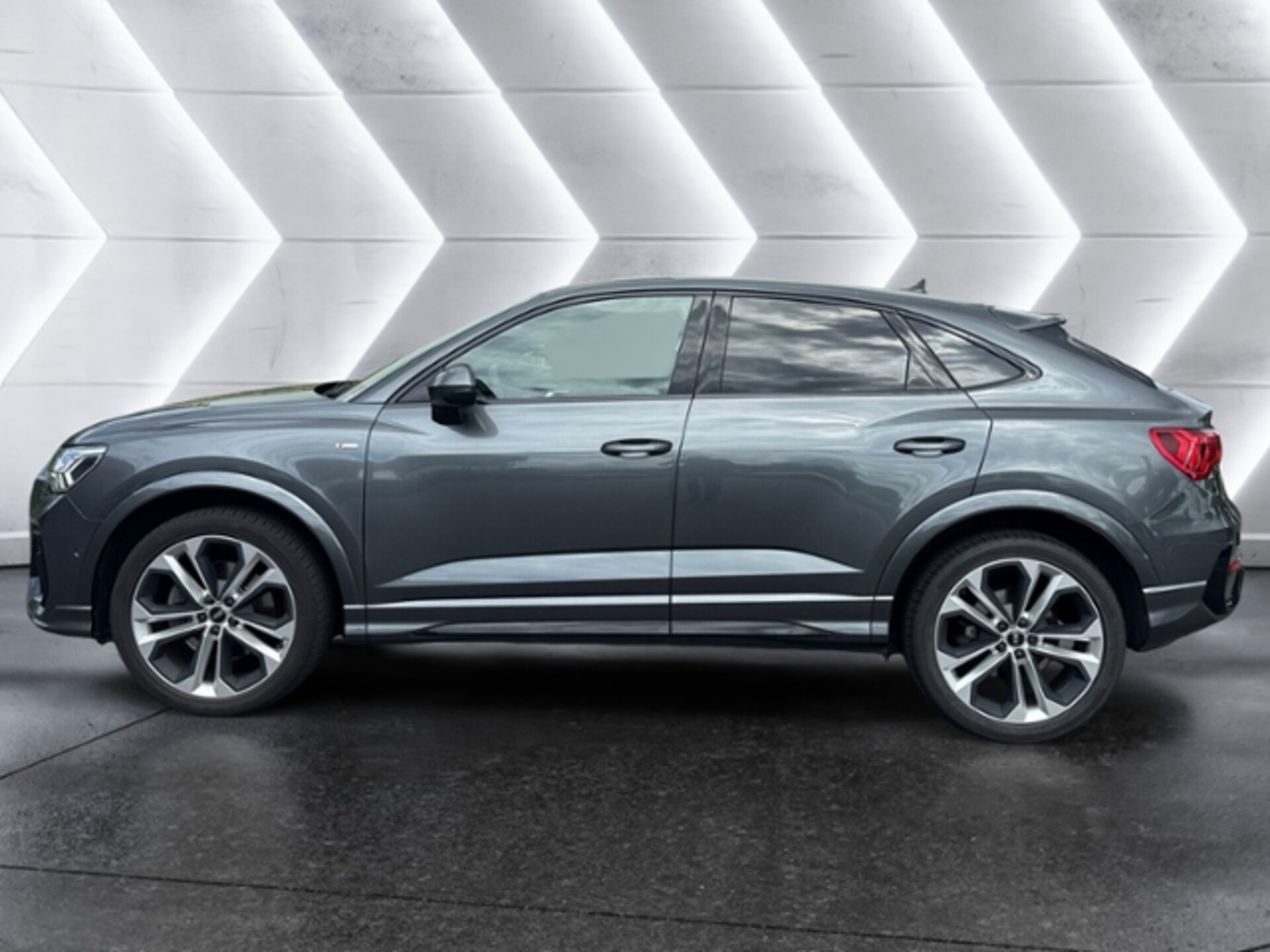 Audi Q3 Sportback S line