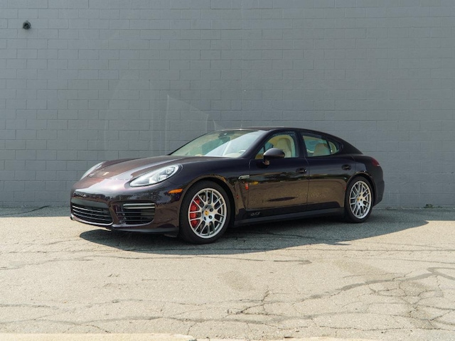 Photo of 2016 Porsche Panamera 