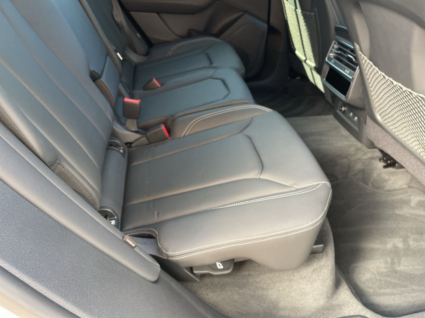 Bild über Audi Q8 SUV TDI quattro 210 kW tiptronic - für weitere Informationen kontaktieren Sie den Audi Partner