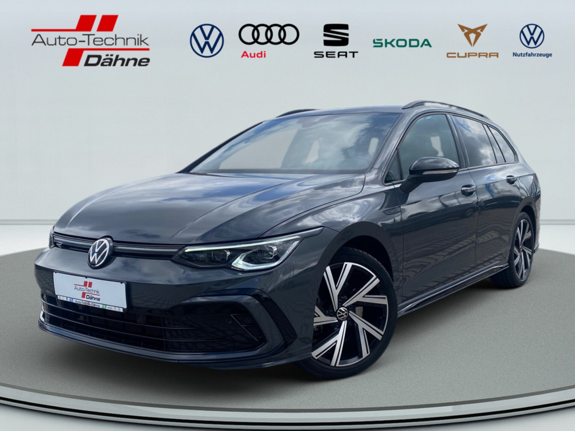 Volkswagen Golf Variant R-Line