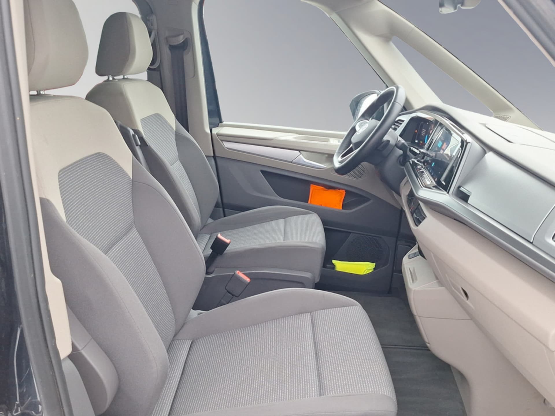 Volkswagen Multivan Basis-Modell