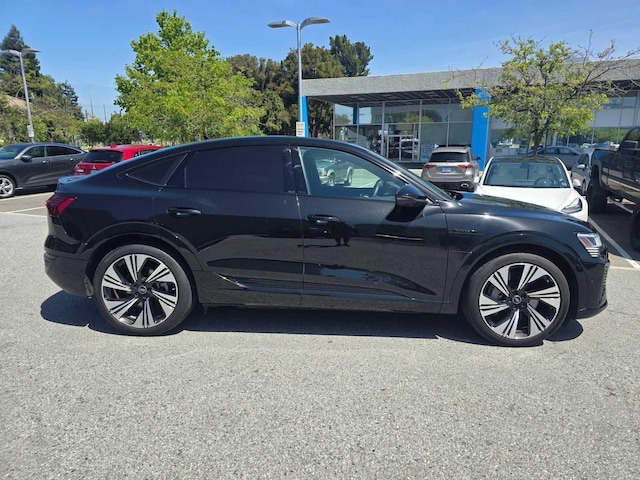 2024 Audi Q8 Sportback e-tron