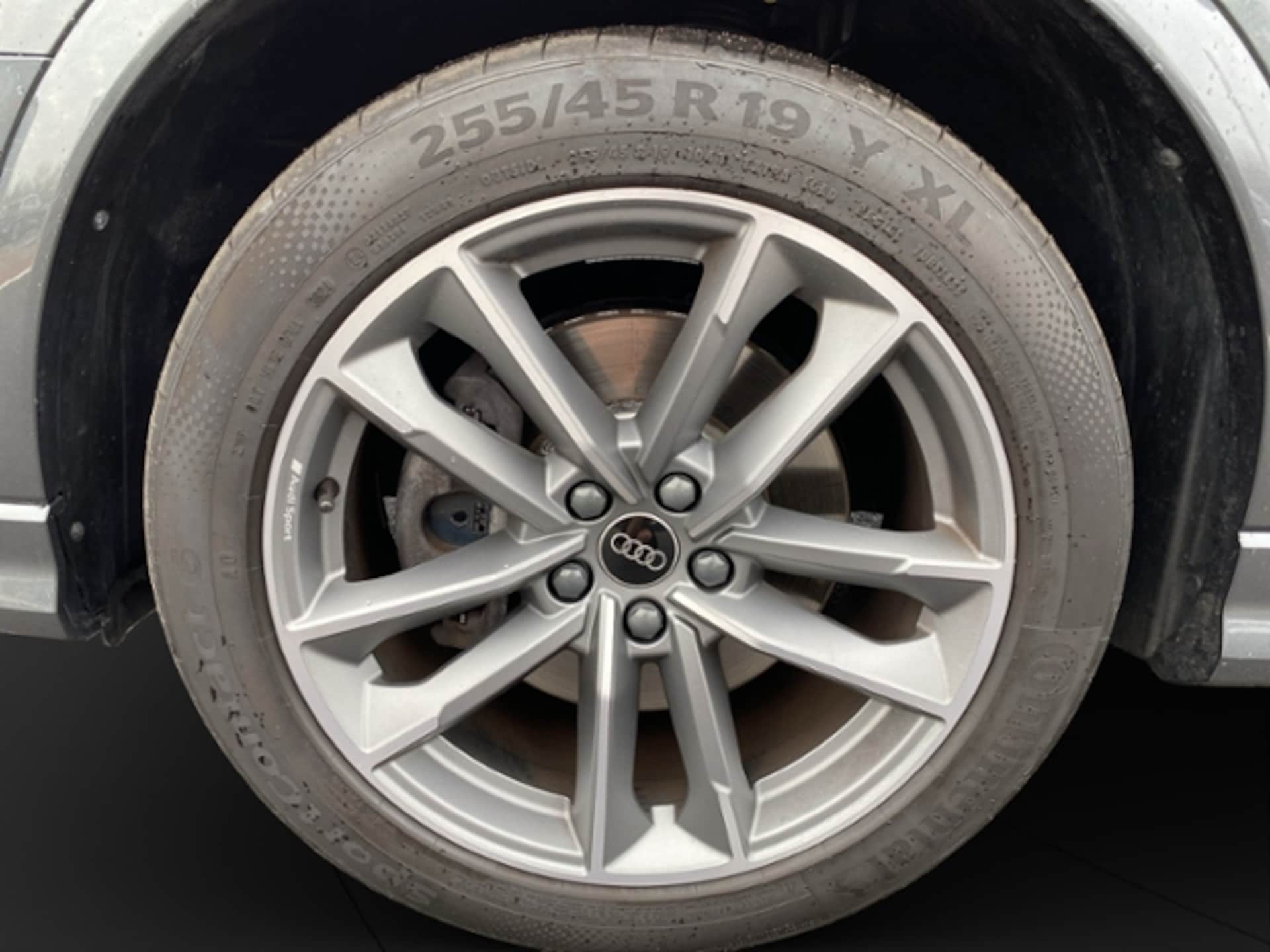 Audi Q3 Sportback S line