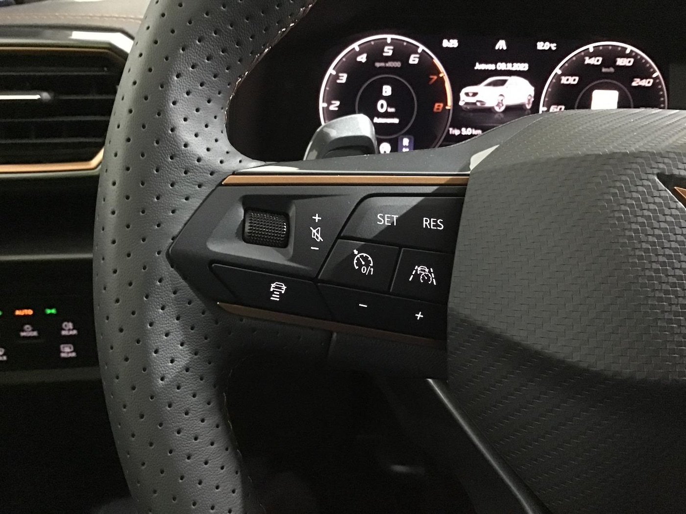 CUPRA Formentor 1.5 TSI DSG 110 kW (150 CV) — photo 11