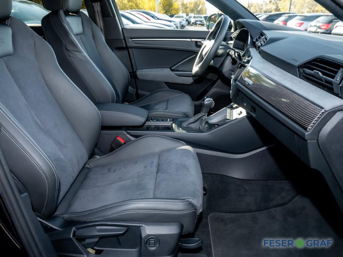 Bild über Audi Q3 S line 35 TFSI S tronic - für weitere Informationen kontaktieren Sie den Audi Partner