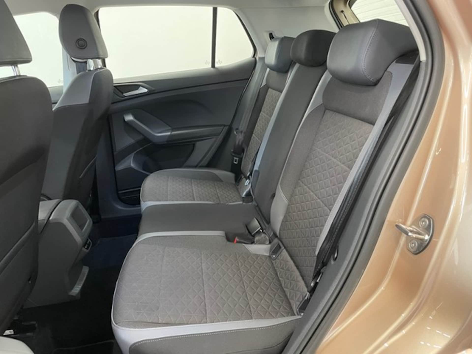 Volkswagen T-Cross Style