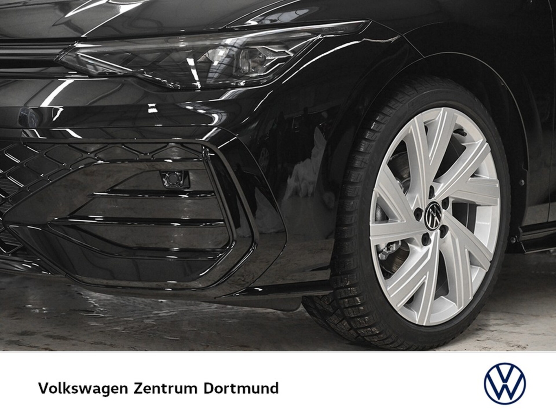 Volkswagen Golf R-Line