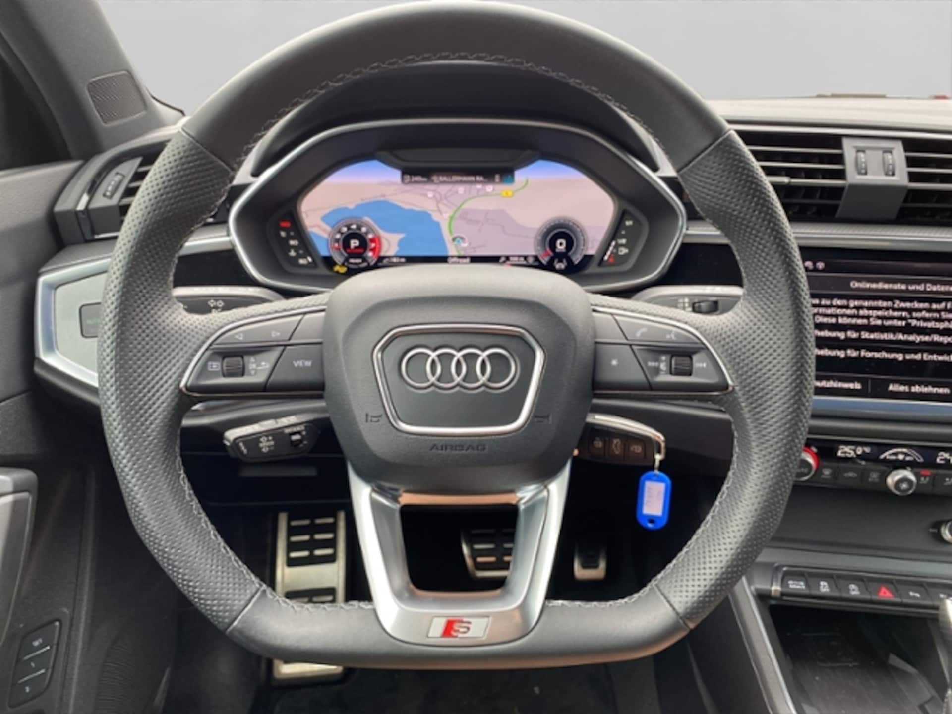 Audi Q3 Sportback S line