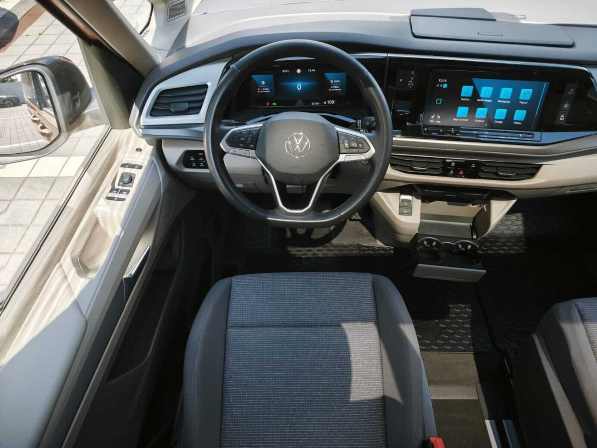 Volkswagen Multivan Model bazowy