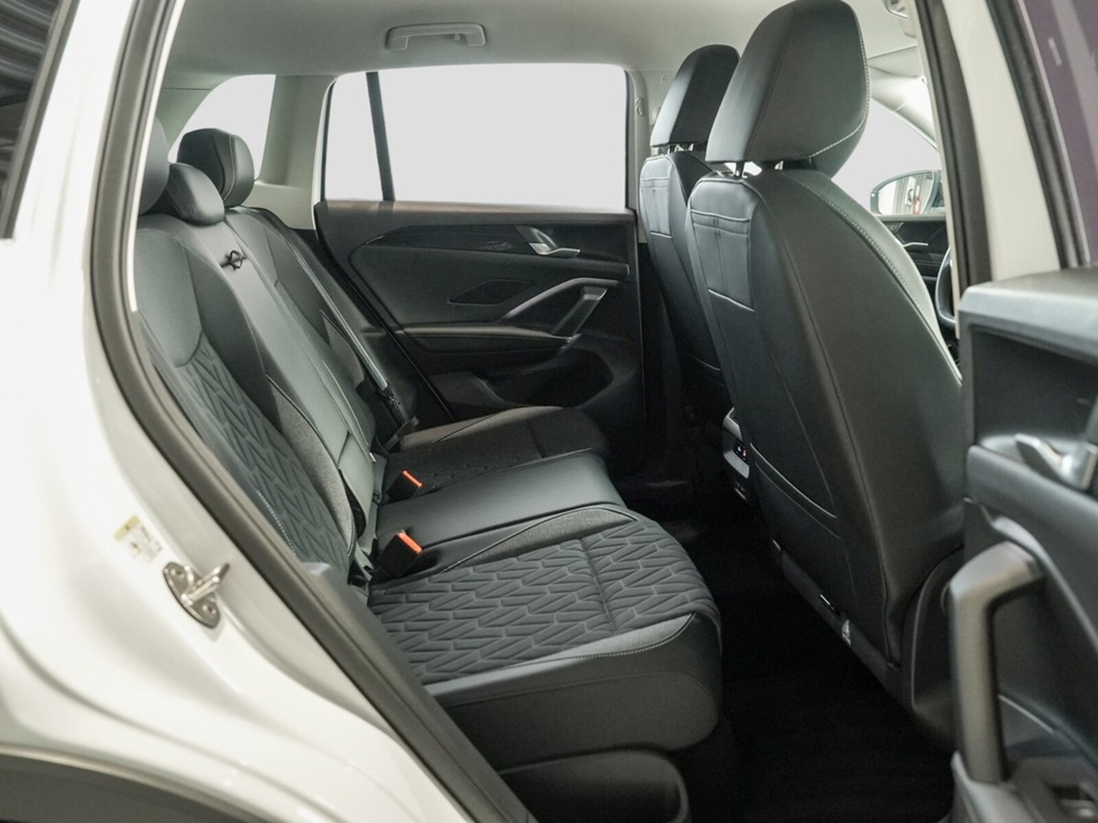 Volkswagen Tiguan – Bild 9