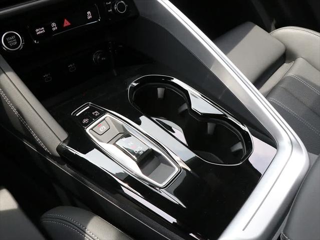 2025 AUDI Q5 - Image 24