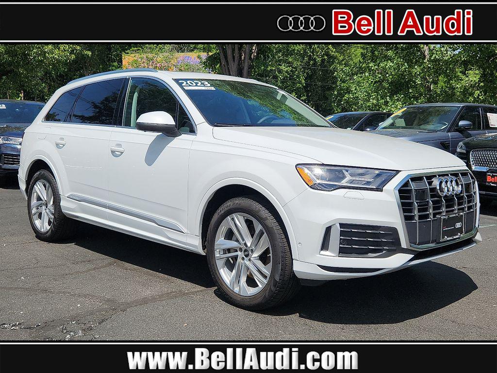 2023 Audi Q7 45 Premium quattro Tiptronic's photo