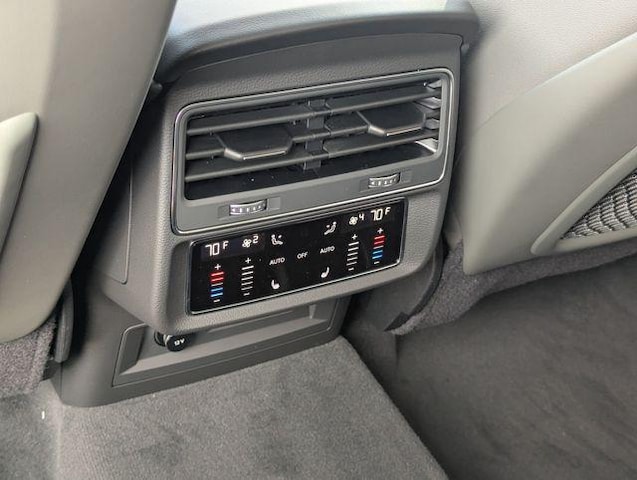 2026 Audi Q7 Premium Plus - Photo 17