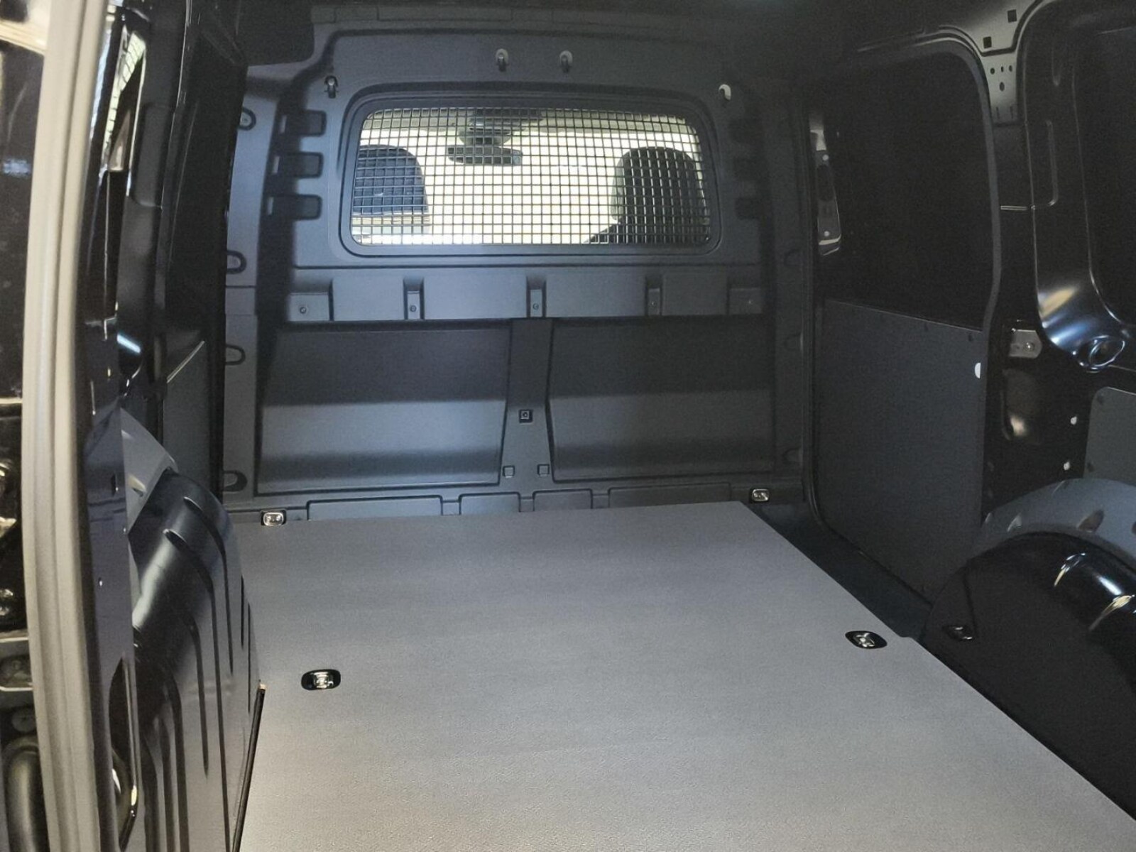 Volkswagen Caddy Maxi Cargo – Bild 7