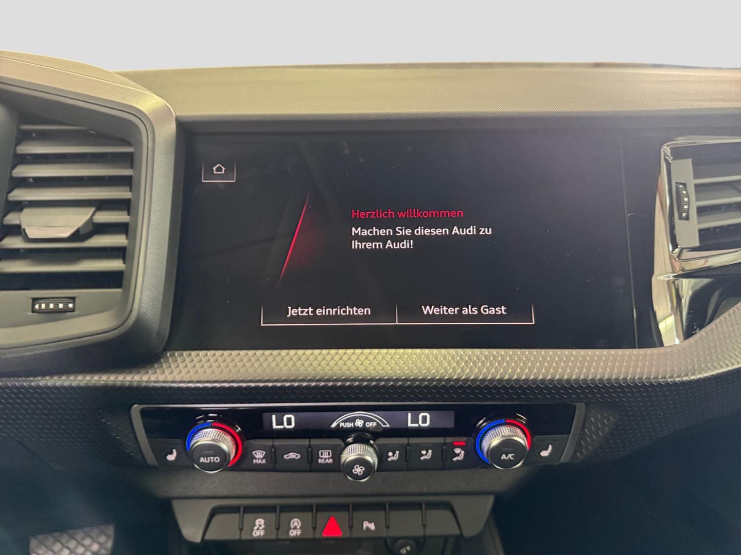 Bild über Audi A1 Sportback advanced 30 TFSI S tronic - für weitere Informationen kontaktieren Sie den Audi Partner