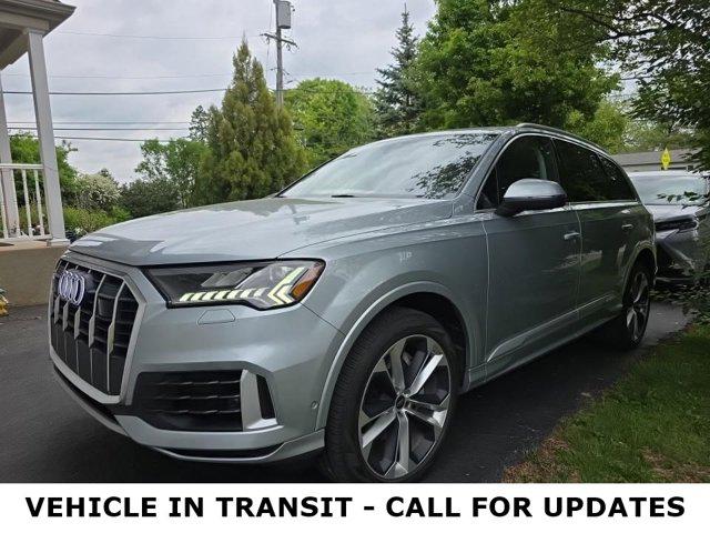 2023 Audi Q7 55 Premium Plus quattro Tiptronic's photo