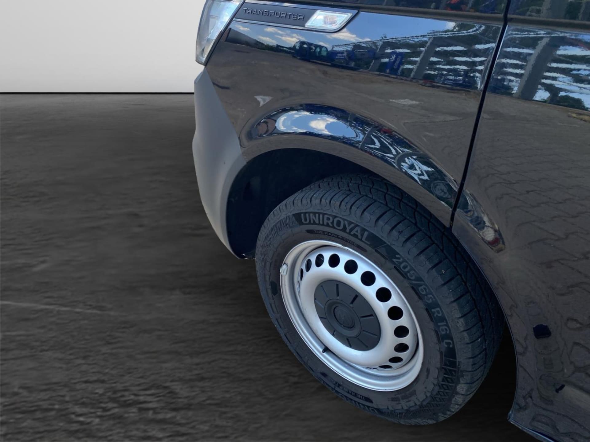 Volkswagen T6.1 Transporter Kasten langer Radstand