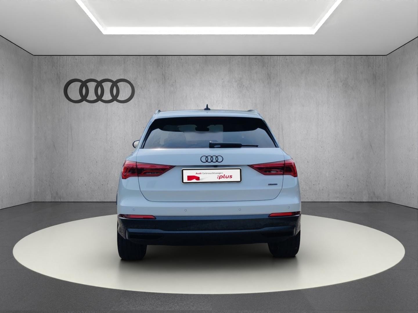 Bild über Audi Q3 TFSI quattro 180 kW S tronic - für weitere Informationen kontaktieren Sie den Audi Partner