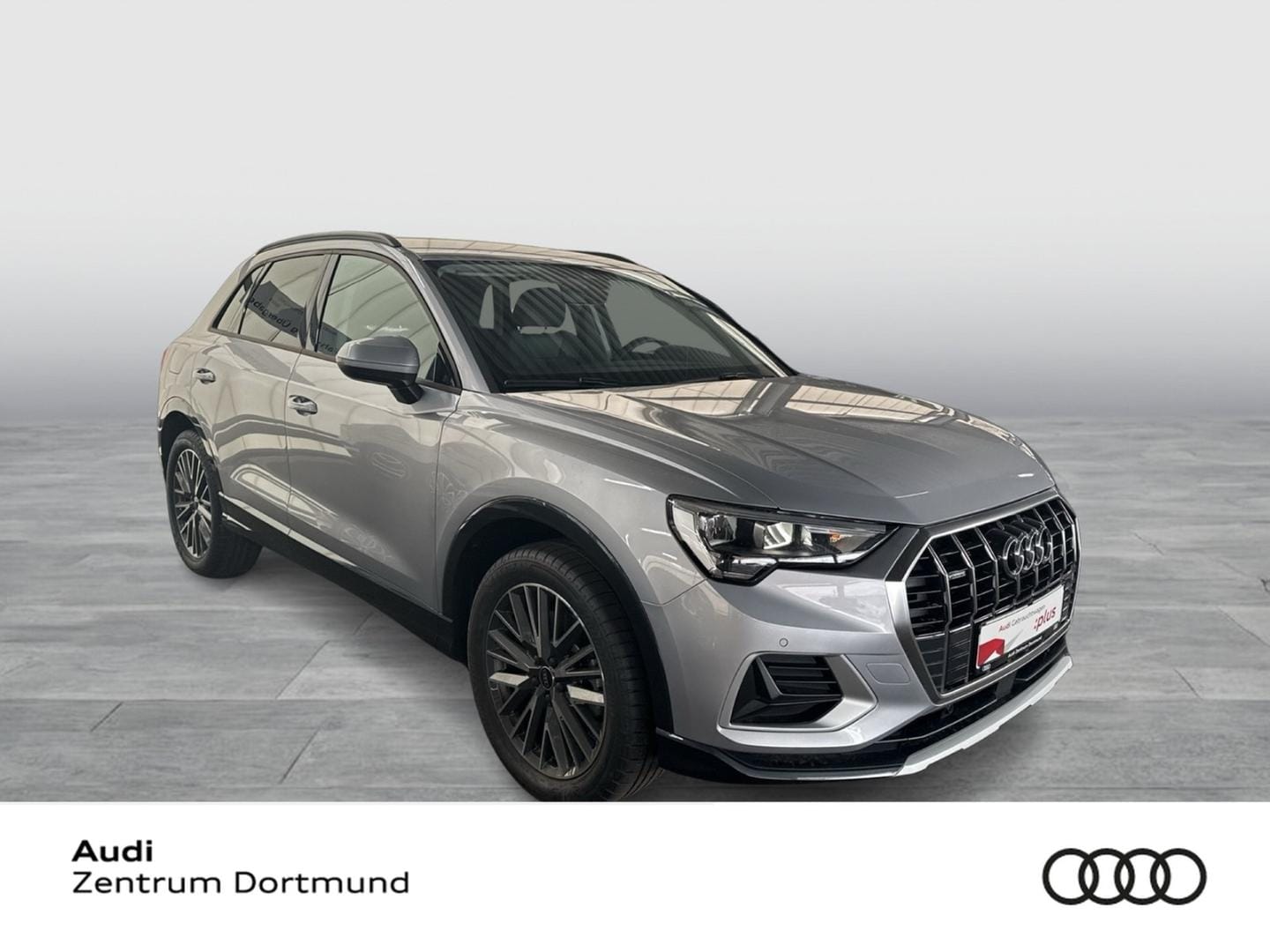 Bild über Audi Q3 TFSI quattro 180 kW S tronic - für weitere Informationen kontaktieren Sie den Audi Partner