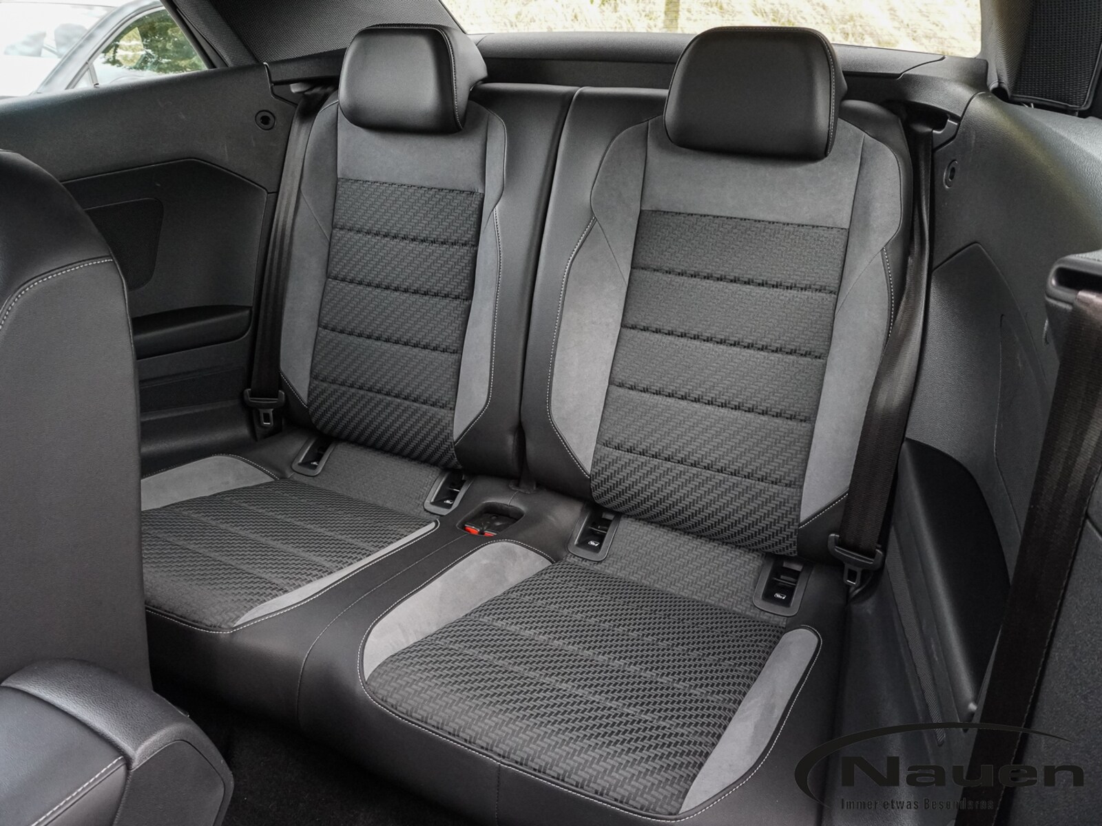 Volkswagen T-Roc Cabriolet – Bild 13